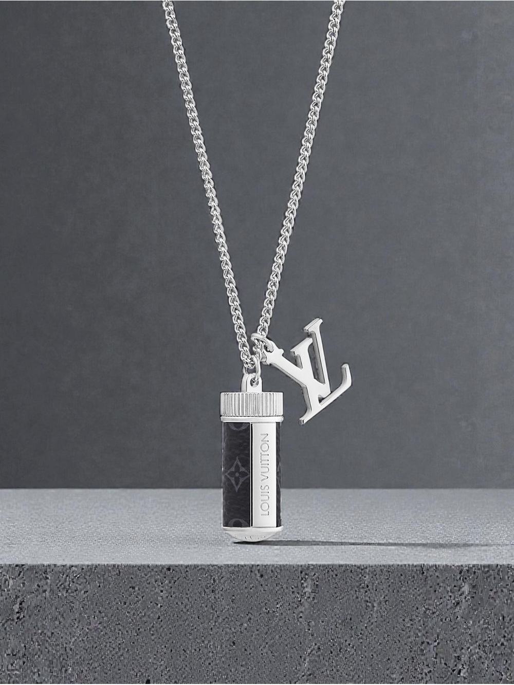 Louis Vuitton Monogram Eclipse Capsule Charm Necklace 24” M63641 w/ Box